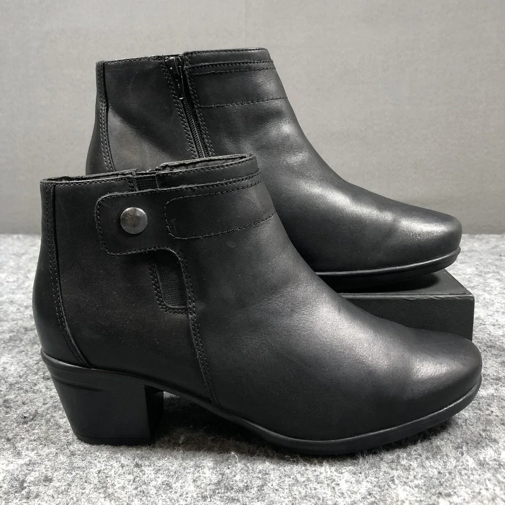 Clarks brand line
